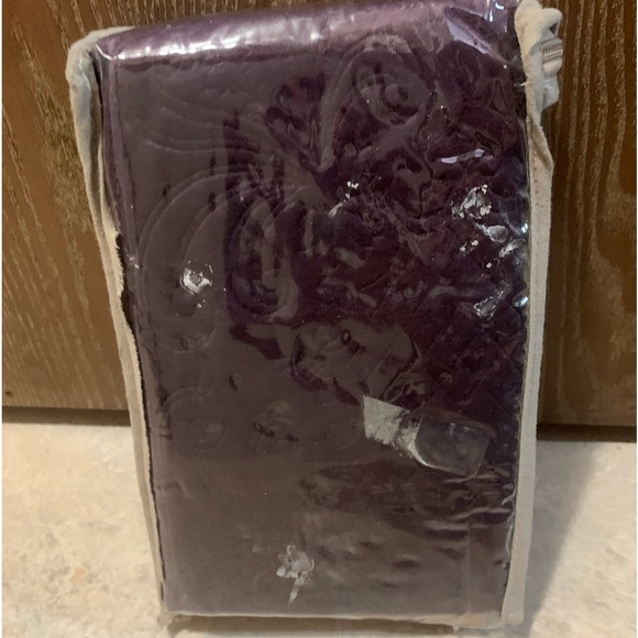 American Traditions Velvet Lace Plum Purple Standard Pillow Sham - Picture 2 of 2